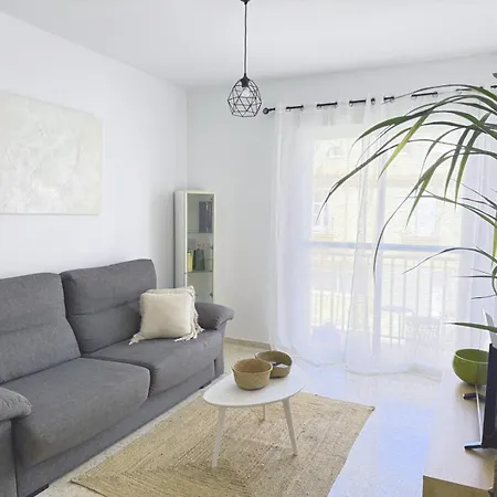 Vibes Center Flat